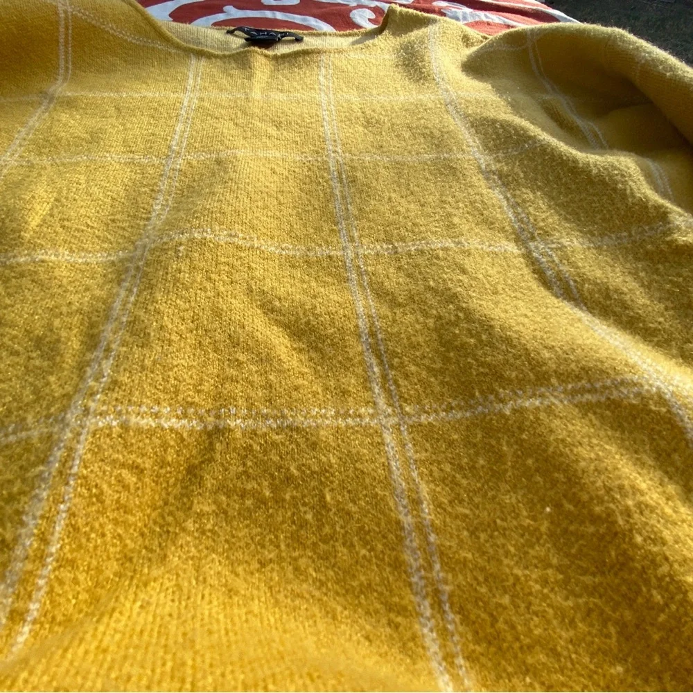 Tahari Yellow Checkered Sweatshirt size small top - Picture 5 of 10